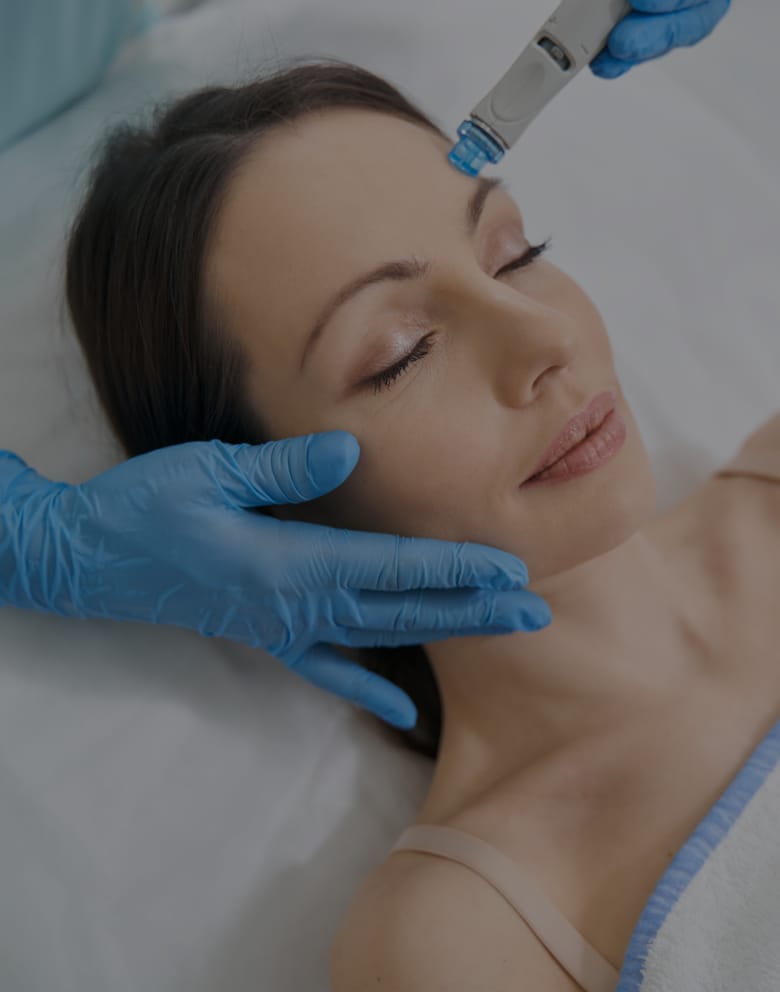 woman receiving injection at Serotonin Centers med spa in Orlando, FL